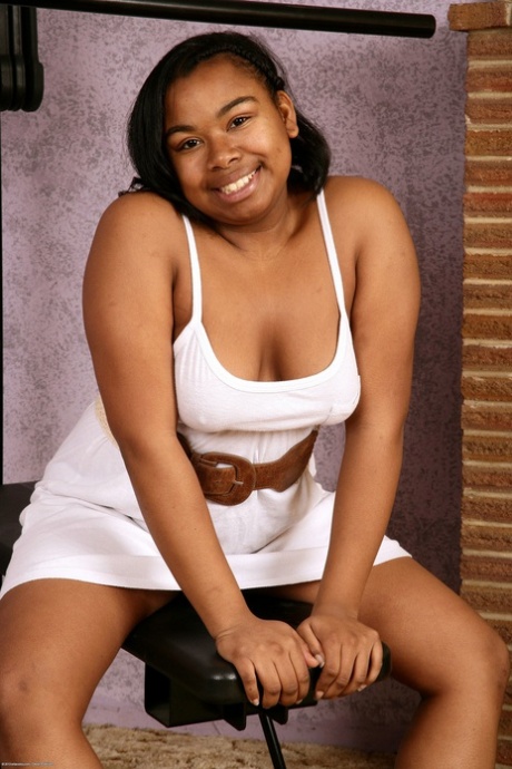 Monica Jimenez model xxx image