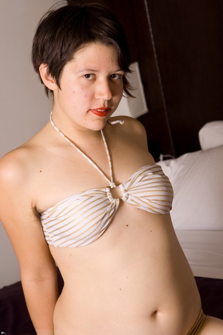 bochtige bikini naakten erotisch afb