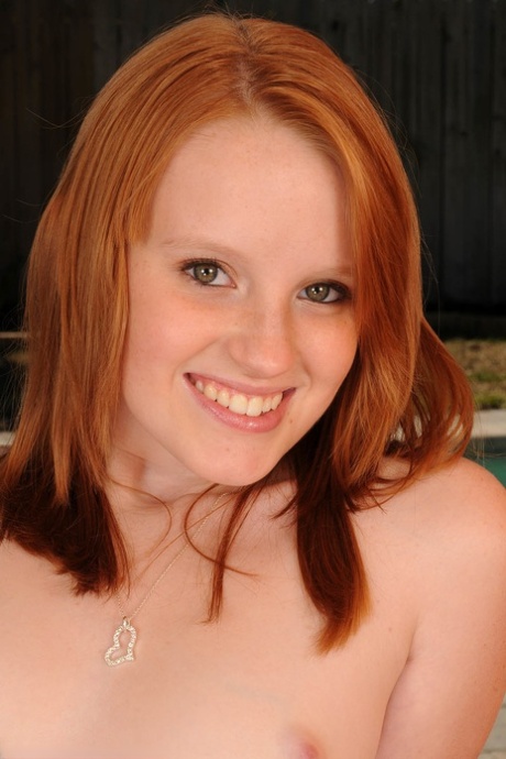 Katey Grind sexy star img