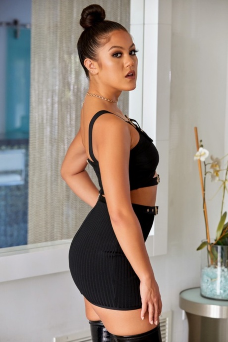 Latina mit dickem Arsch exklusive kostenlose fotos