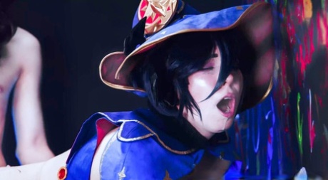 cosplay aux gros seins beau sexe des photos