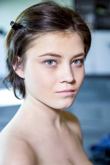 Veronica Morre porn actress image