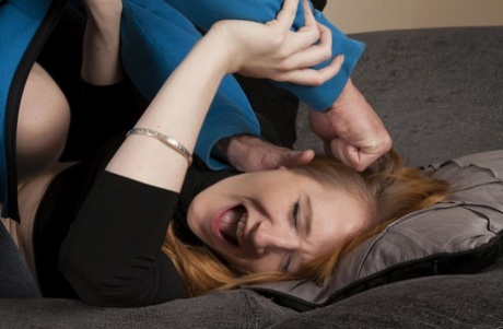 青少年继女 裸體 影像
