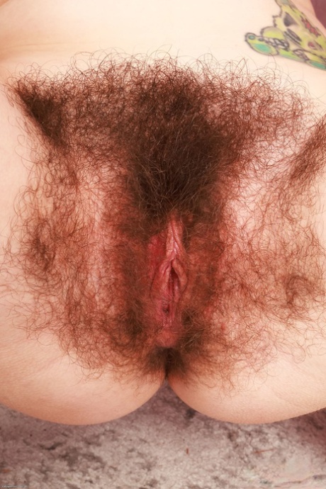 huge hairy pussy naked gallery