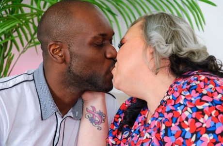 bbw interracial porno photo
