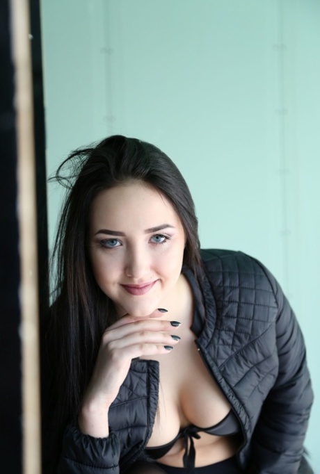 Patricia Sun star beautiful galleries