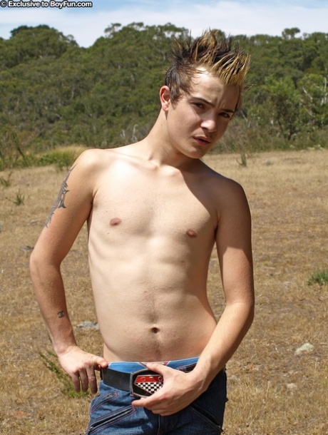 gay outdoor xxx image