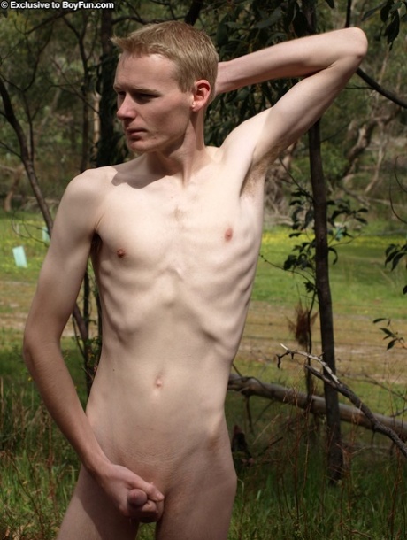 gay outdoor best pic