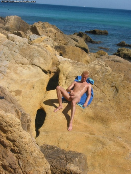 gay outdoor art naked image