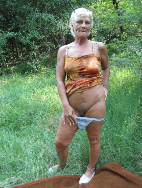 old hairy granny hot porn image
