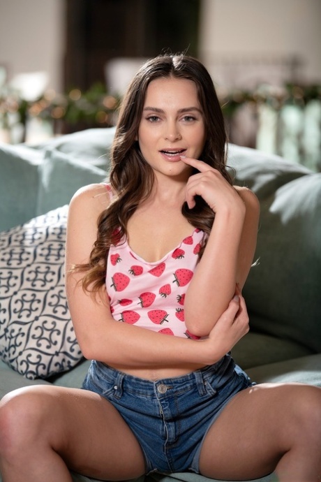 Summer Col hd actress photos