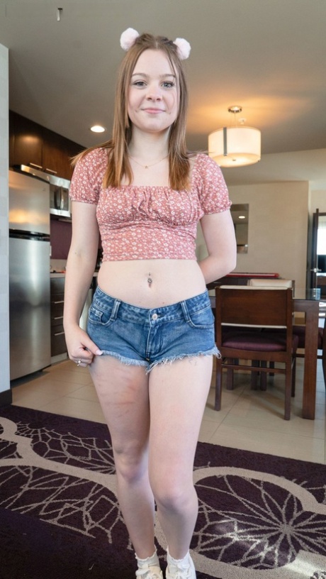 Adrianna Jade star perfect image