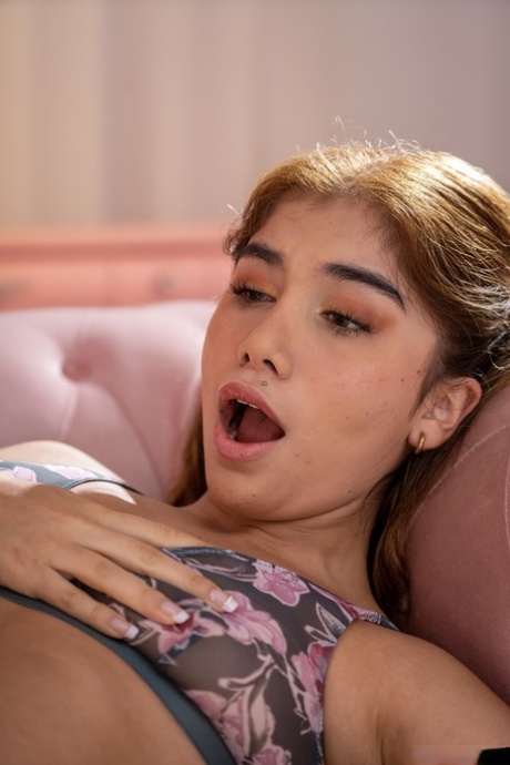 Marina Gold star high quality photo