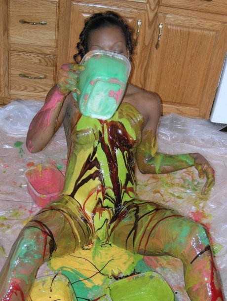 ebony fetish nude image