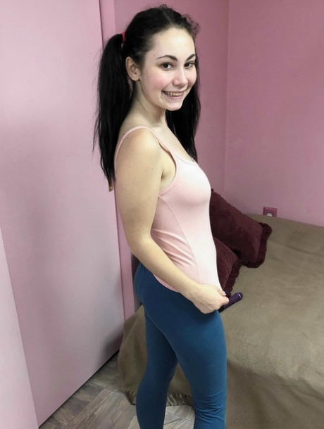 Lenna Lux model naked photos