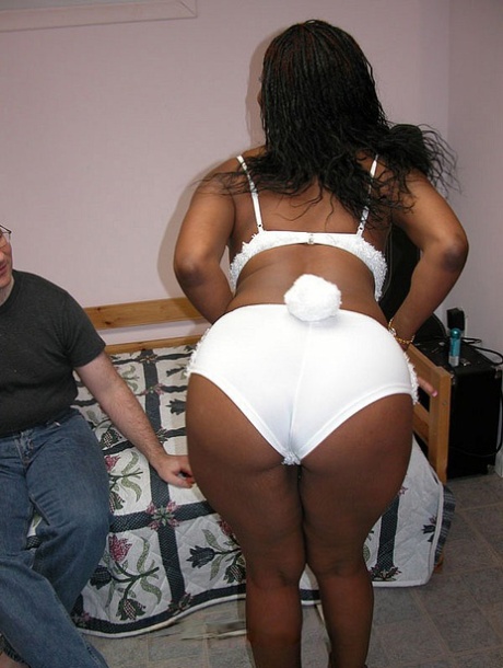 ebony mature beautiful nude pics