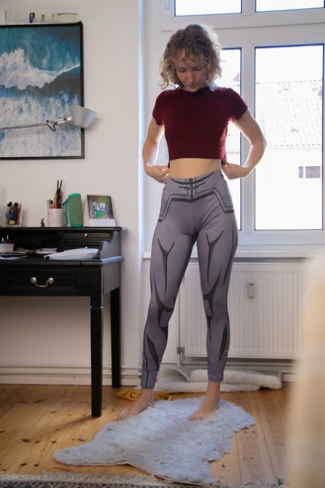 amateur yoga pants hot naked img