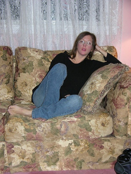 amateur housewife free pics