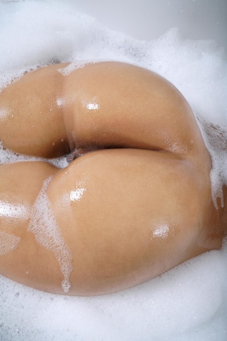 bath exclusive img