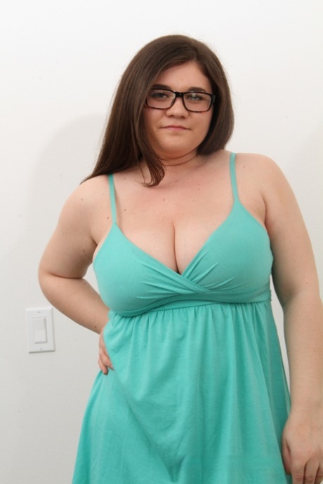 chubby nerd exclusive pics
