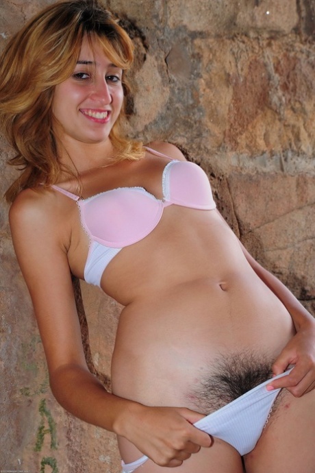 chlupatá latina špičková pornografie snímky