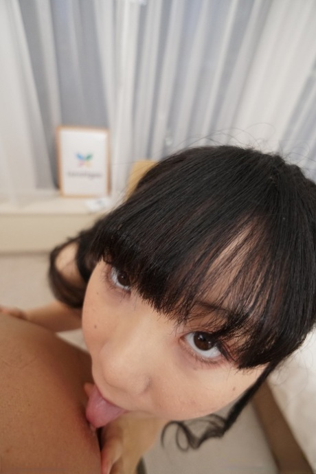 perfektní malá prsa krásná pornografie galerie