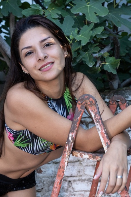 Margaret Li erotic actress pic