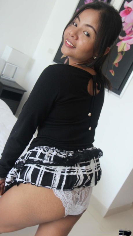 thai milf exclusive image