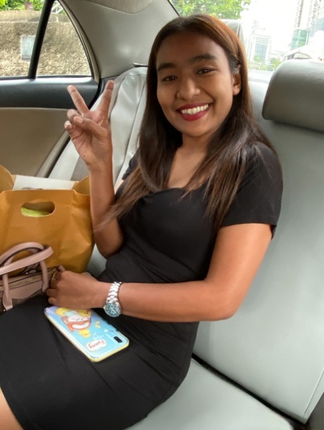thai milf nude img