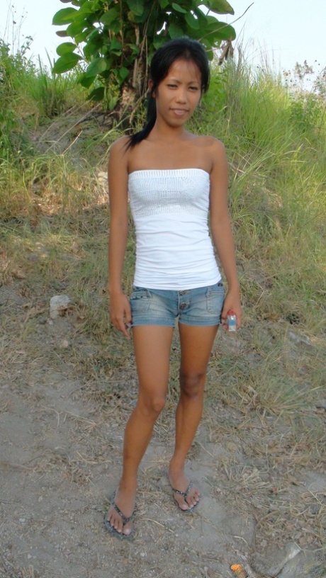 tiny asian hd pics