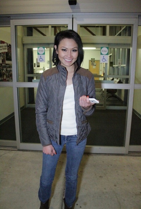 Mena Li perfect star image