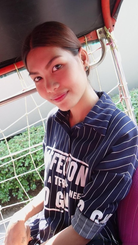 thai hot naked photo