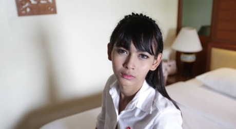 lille ladyboy ret eksklusivt img