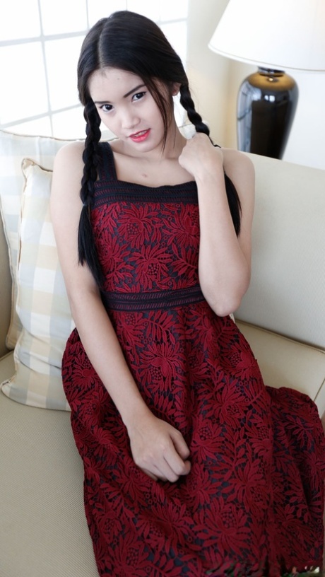 pequeña travesti bastante sexy galerías