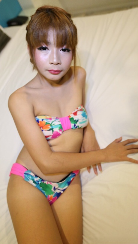 ladyboy-bikini perfekt fin arkiv