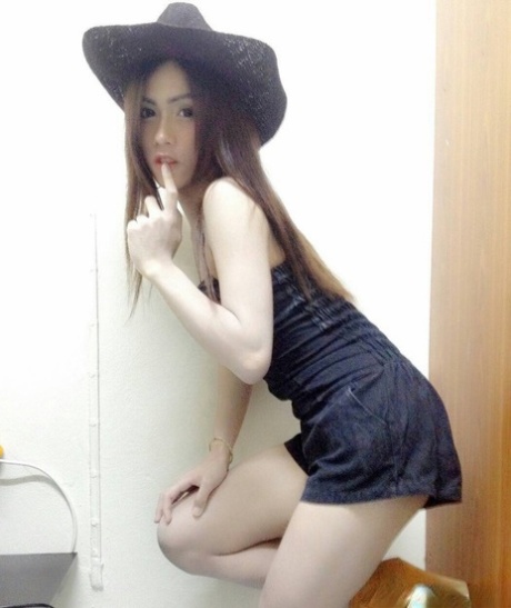 Ladyboy Fern pretty model archive