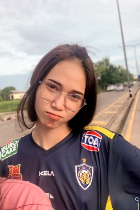 ladyboy fofo quente em alta definição foto
