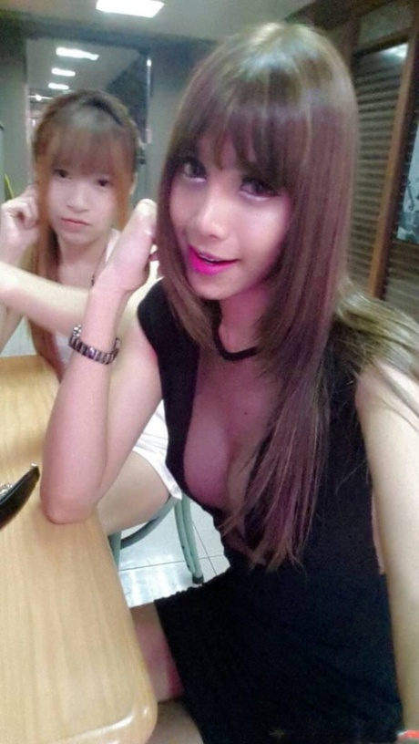 青少年人妖 性感裸體 圖片