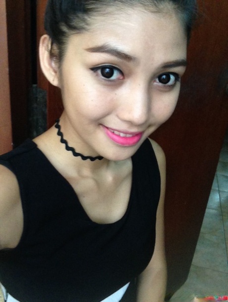 Ladyboy Wine model nudes pics
