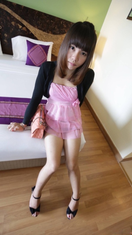 shemale skirt art naked photos