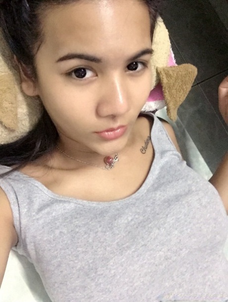 mała ladyboy dorosły bezpłatnie zdjęcia