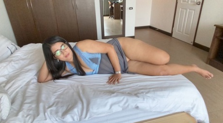thai milf free sexy photo