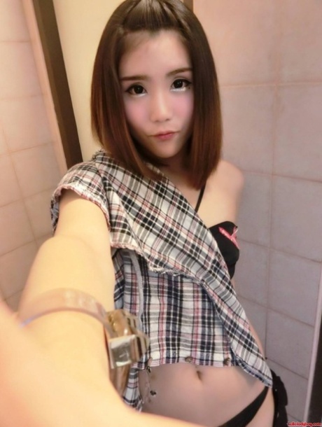 tiny ladyboy sex images