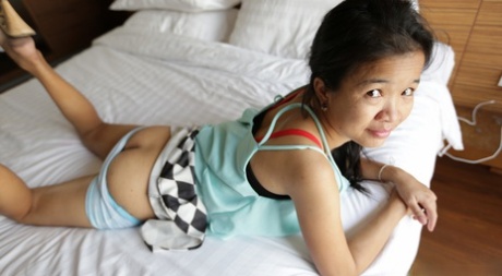 thai milf beautiful porn pictures
