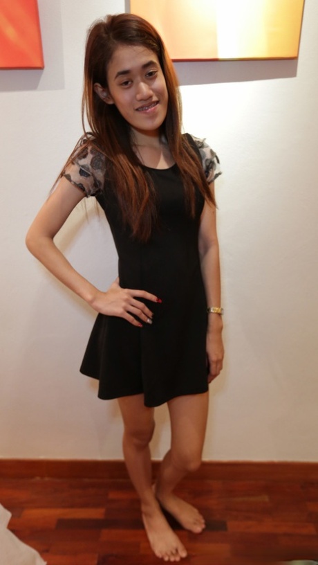skinny asian free nude pics