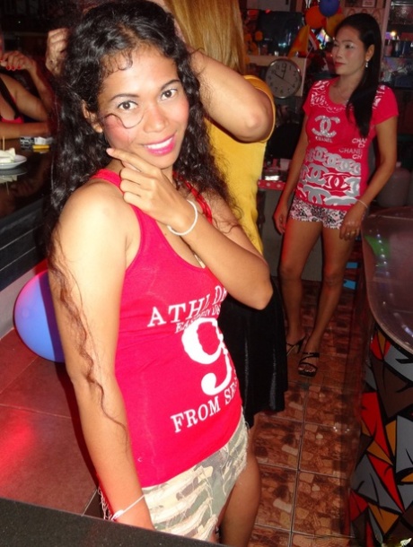 thai milf adult img