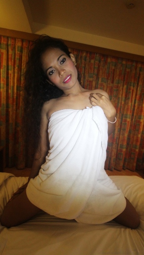 thailändische Milf nackt sexy archiv
