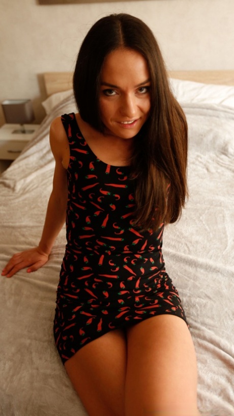 brunette teenager varm kunst galleri