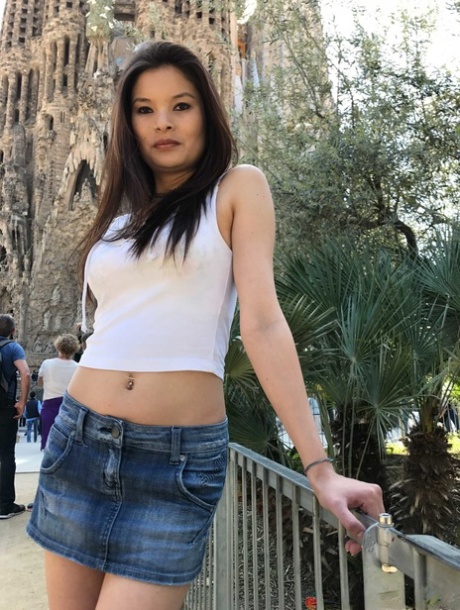 asian public free porn photos