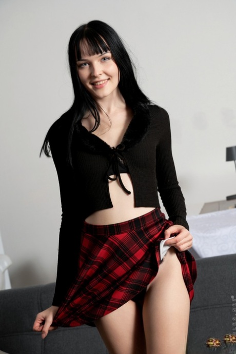 Amelia Riven pornstar hd gallery